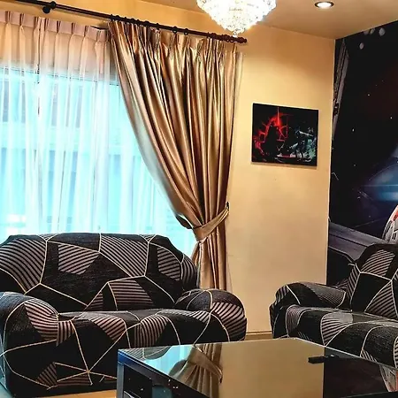 Klcc Star Wars Themed 4Br 1800Sf Apartment Kuala Lumpur Exterior photo