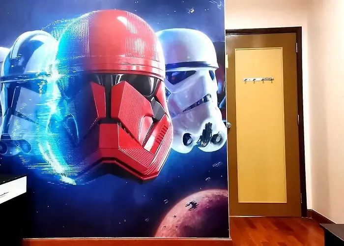 Klcc Star Wars Themed 4Br 1800Sf